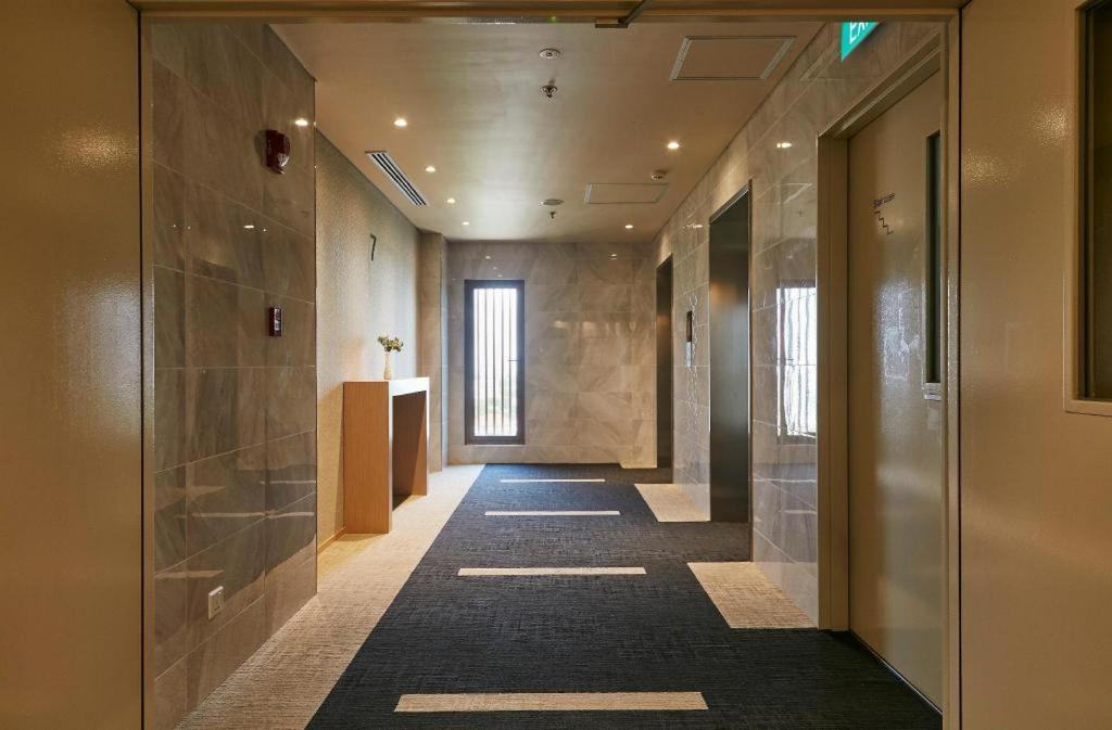 Wishton Hotel יאנגון מראה חיצוני תמונה