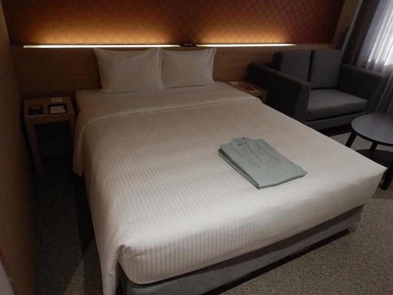 Wishton Hotel יאנגון מראה חיצוני תמונה